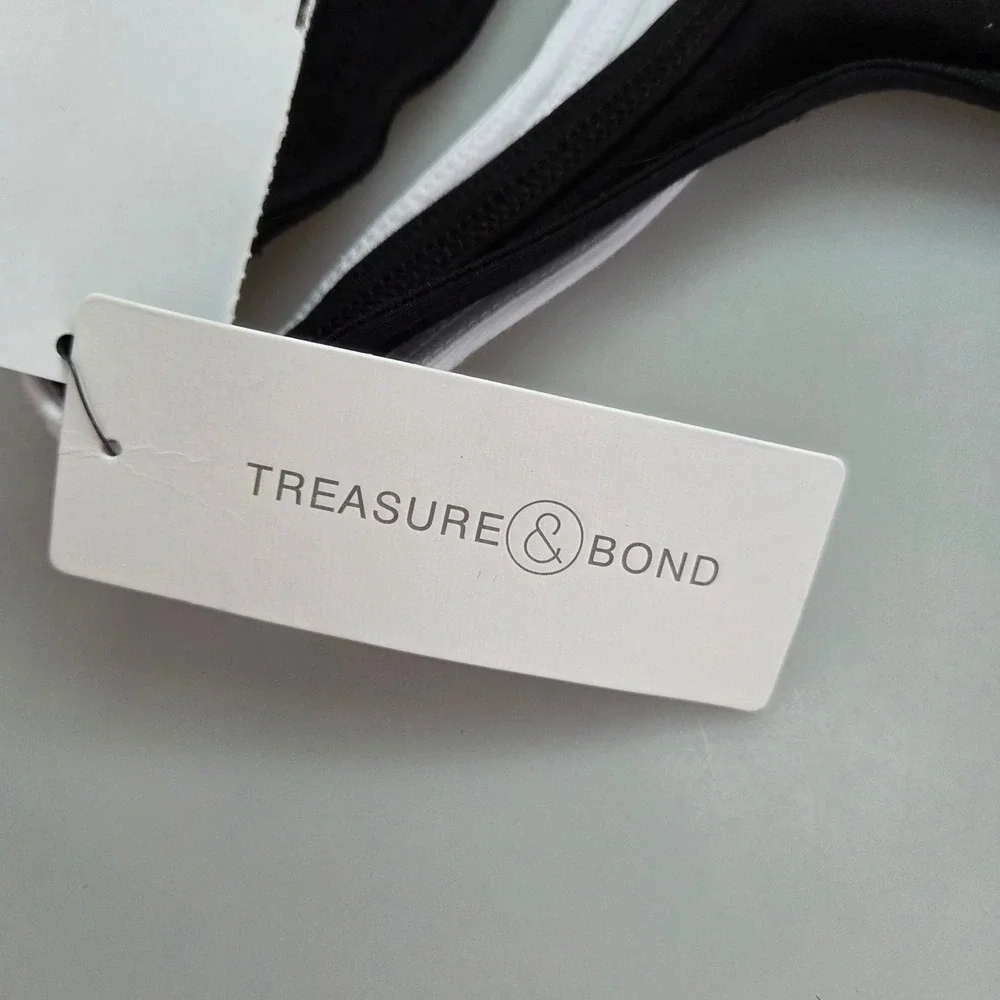 Treasure‎ & Bond Girls 2-Pack Rainbow Racerback Sports Bras Black White 10/12